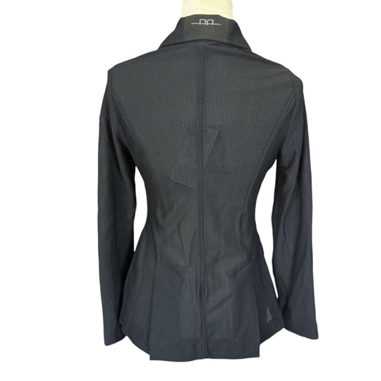 AA Platinum 'MotionLite' Show Coat in Black - Woman's X-Small