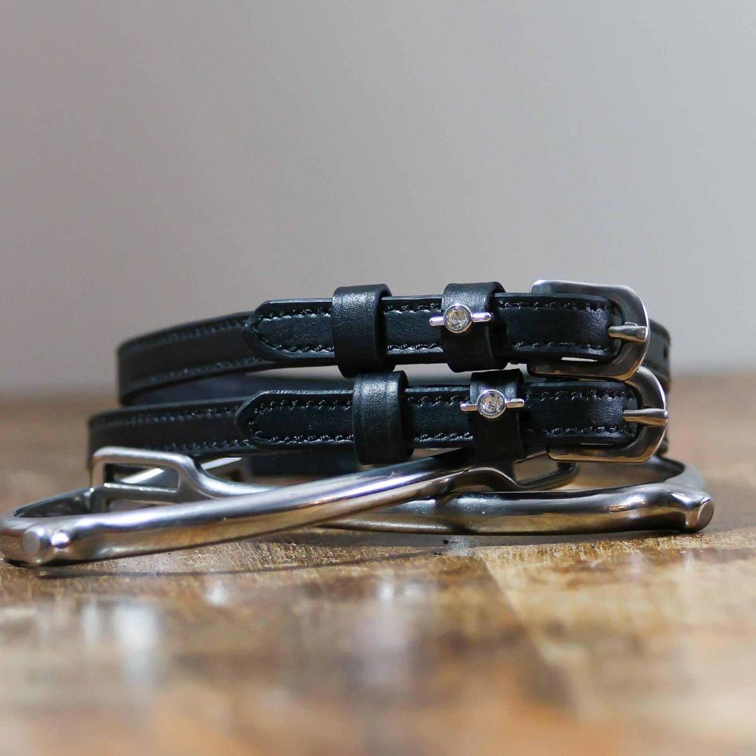 ManeJane Single Clear Stone Spur Strap in Black - 17"