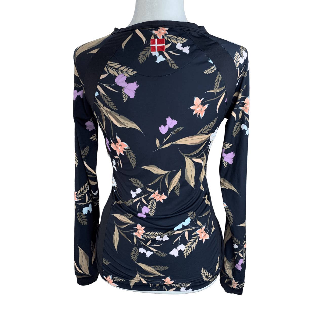 Kastel Denmark 'Asphalt Artichoke' SunShirt in Black - Medium