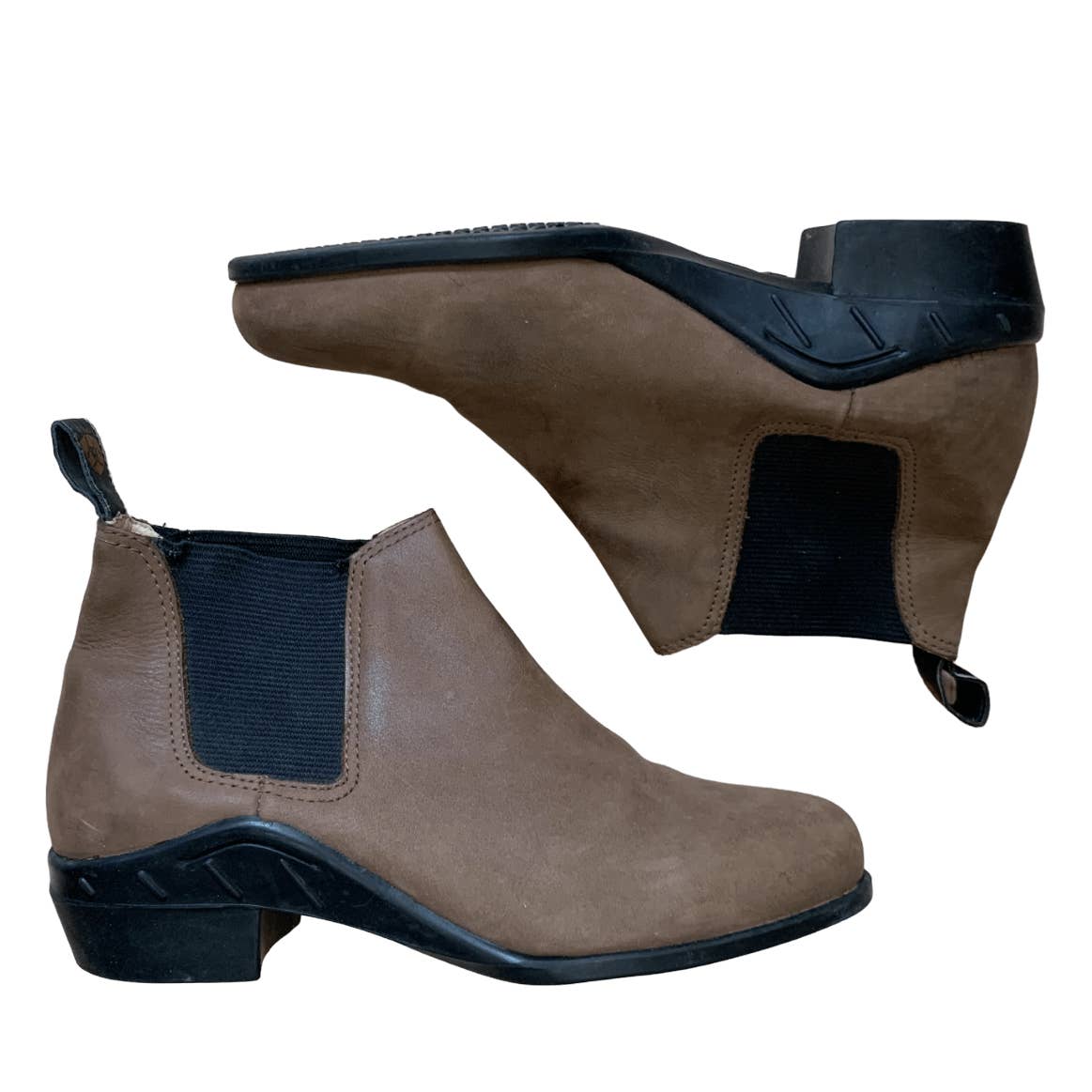 Ariat Chelsea Booties in Brown - Woman's 8M